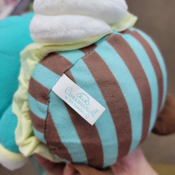 Brand New Japan Sanrio Limited Edition Cinnamoroll Blue Outfit Plushies Toy Doll - Picture 8 of 9